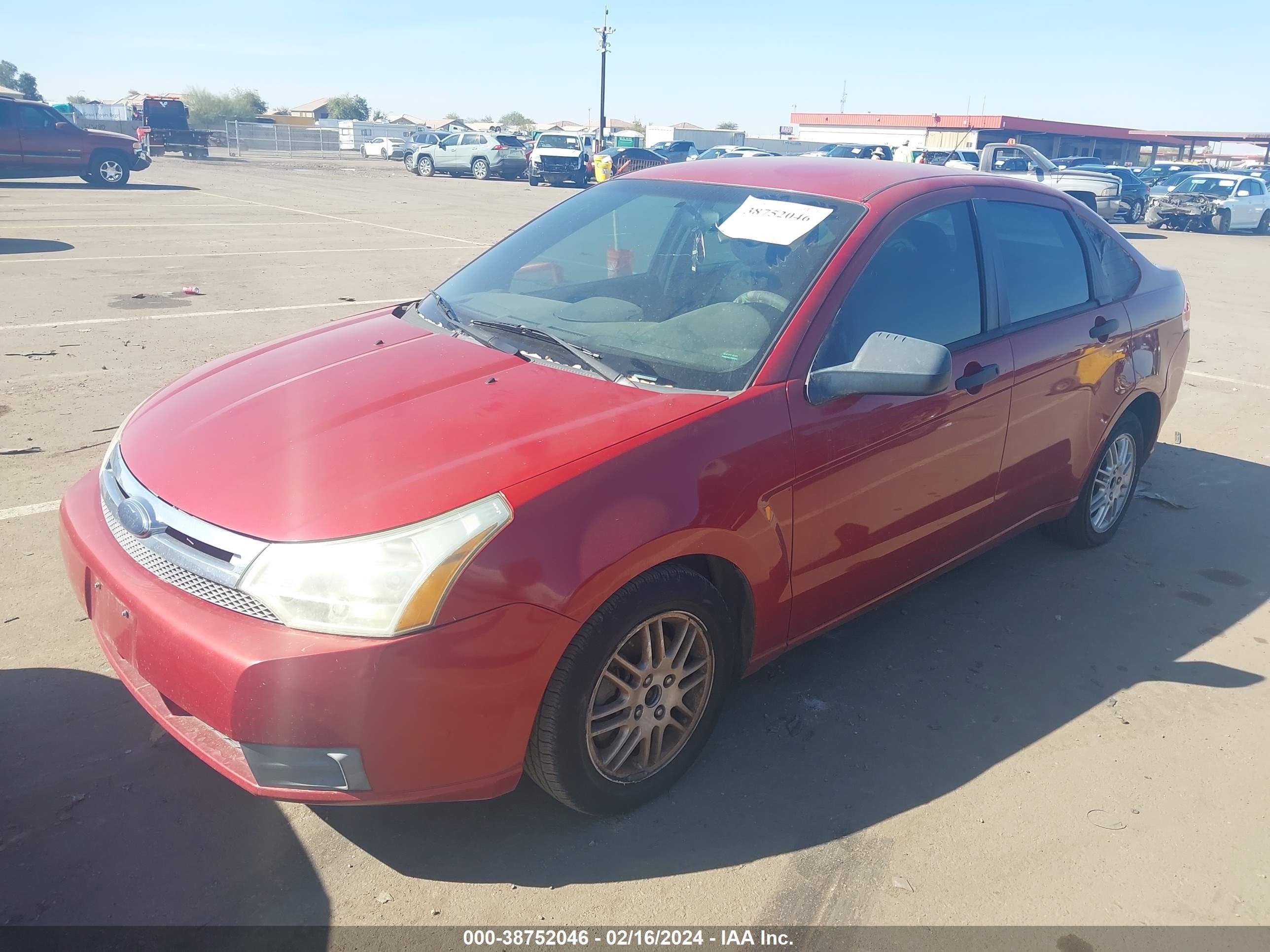 Photo 1 VIN: 1FAHP3FN8AW211406 - FORD FOCUS 