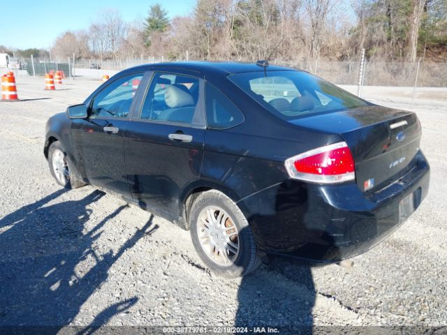 Photo 2 VIN: 1FAHP3FN8AW223751 - FORD FOCUS 