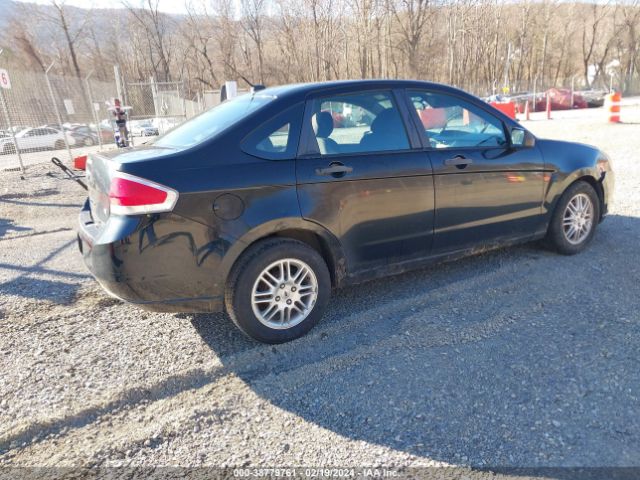 Photo 3 VIN: 1FAHP3FN8AW223751 - FORD FOCUS 