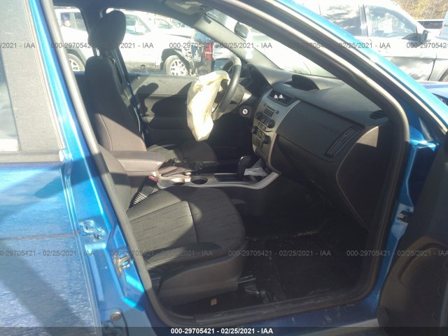 Photo 4 VIN: 1FAHP3FN8AW223989 - FORD FOCUS 