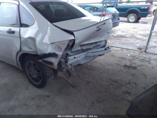 Photo 5 VIN: 1FAHP3FN8AW240372 - FORD FOCUS 