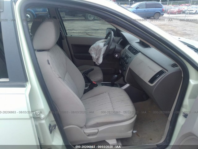 Photo 4 VIN: 1FAHP3FN8AW248228 - FORD FOCUS 