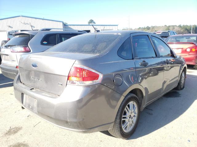 Photo 3 VIN: 1FAHP3FN8BW101067 - FORD FOCUS SE 