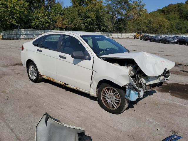 Photo 3 VIN: 1FAHP3FN8BW105779 - FORD FOCUS SE 