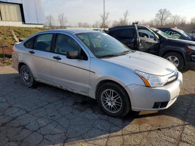 Photo 3 VIN: 1FAHP3FN8BW123697 - FORD FOCUS SE 