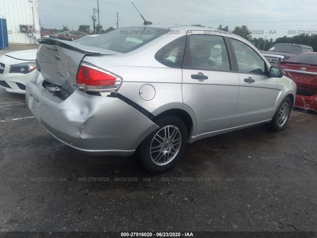 Photo 3 VIN: 1FAHP3FN8BW128933 - FORD FOCUS 