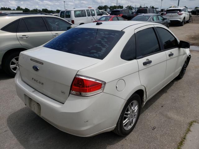 Photo 3 VIN: 1FAHP3FN8BW129094 - FORD FOCUS SE 