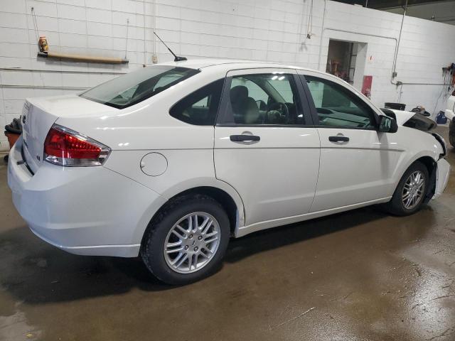 Photo 2 VIN: 1FAHP3FN8BW135168 - FORD FOCUS 