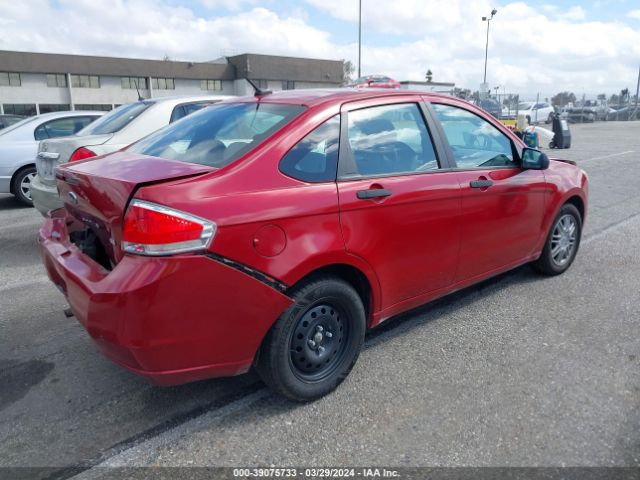 Photo 3 VIN: 1FAHP3FN8BW136403 - FORD FOCUS 