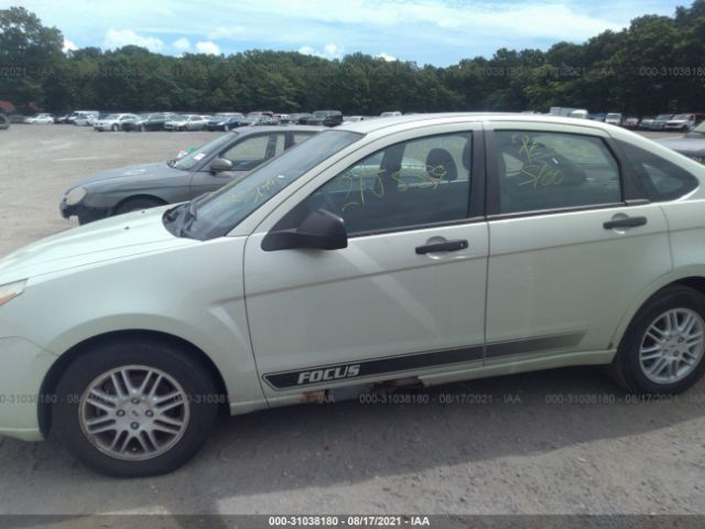 Photo 5 VIN: 1FAHP3FN8BW144520 - FORD FOCUS 