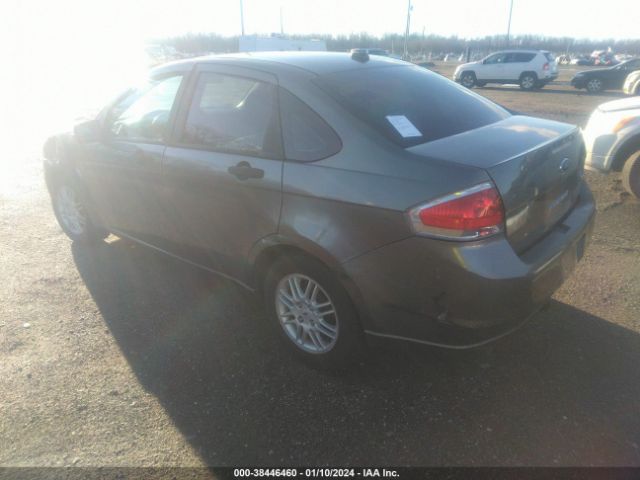 Photo 2 VIN: 1FAHP3FN8BW160409 - FORD FOCUS 