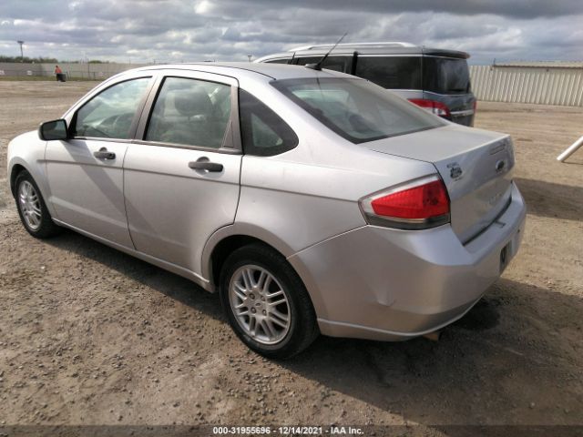 Photo 2 VIN: 1FAHP3FN8BW164654 - FORD FOCUS 