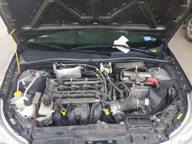 Photo 6 VIN: 1FAHP3FN8BW165173 - FORD FOCUS SE 