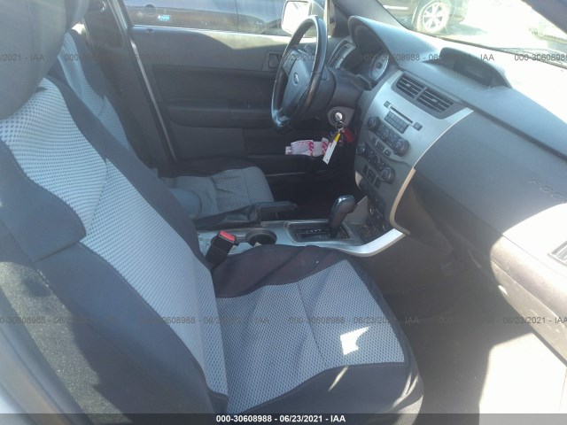 Photo 4 VIN: 1FAHP3FN8BW168204 - FORD FOCUS 