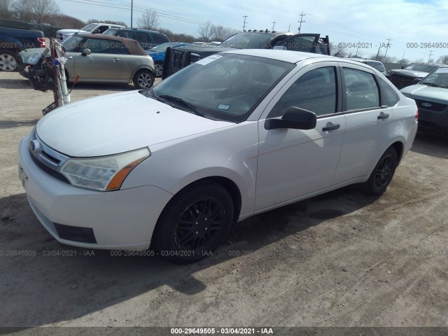 Photo 1 VIN: 1FAHP3FN9AW111461 - FORD FOCUS 