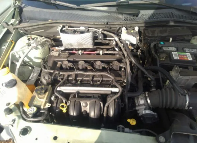 Photo 9 VIN: 1FAHP3FN9AW121780 - FORD FOCUS 