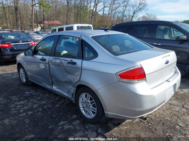 Photo 2 VIN: 1FAHP3FN9AW138658 - FORD FOCUS 