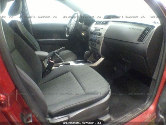 Photo 4 VIN: 1FAHP3FN9AW151068 - FORD FOCUS 