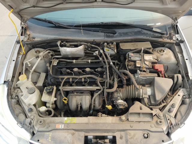 Photo 6 VIN: 1FAHP3FN9AW200284 - FORD FOCUS SE 