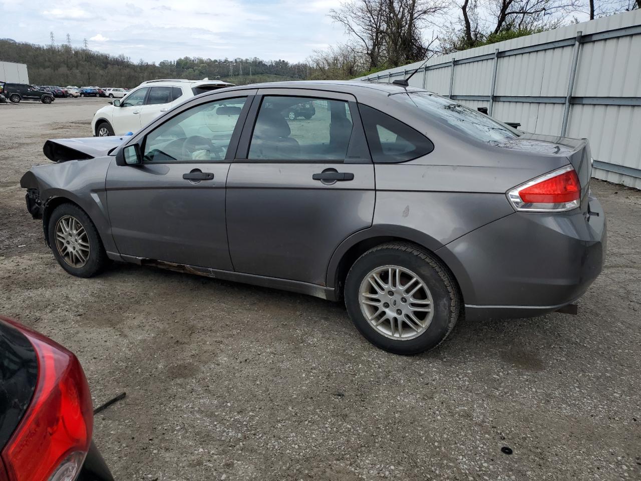 Photo 1 VIN: 1FAHP3FN9AW218770 - FORD FOCUS 