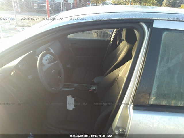 Photo 4 VIN: 1FAHP3FN9AW252076 - FORD FOCUS 