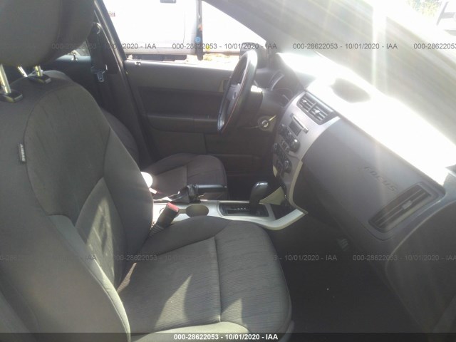 Photo 4 VIN: 1FAHP3FN9AW258153 - FORD FOCUS 