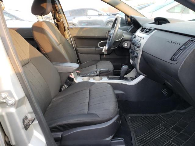 Photo 4 VIN: 1FAHP3FN9AW261568 - FORD FOCUS SE 