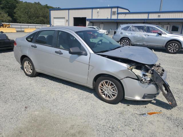 Photo 3 VIN: 1FAHP3FN9AW266611 - FORD FOCUS SE 