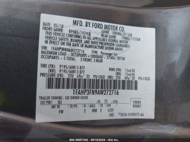 Photo 8 VIN: 1FAHP3FN9AW272716 - FORD FOCUS 