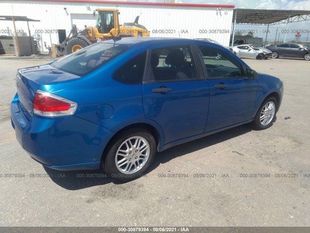 Photo 3 VIN: 1FAHP3FN9AW282016 - FORD FOCUS 