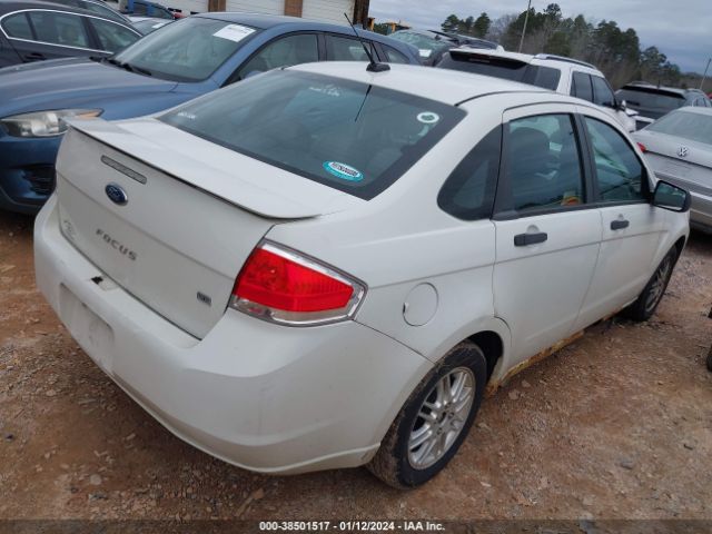 Photo 3 VIN: 1FAHP3FN9BW125880 - FORD FOCUS 