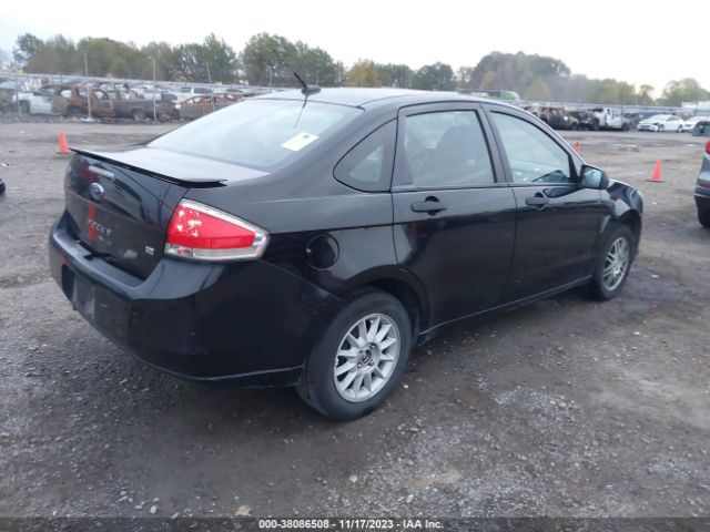 Photo 3 VIN: 1FAHP3FN9BW128987 - FORD FOCUS 