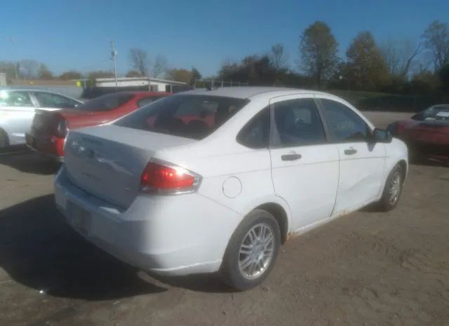 Photo 3 VIN: 1FAHP3FN9BW130979 - FORD FOCUS 