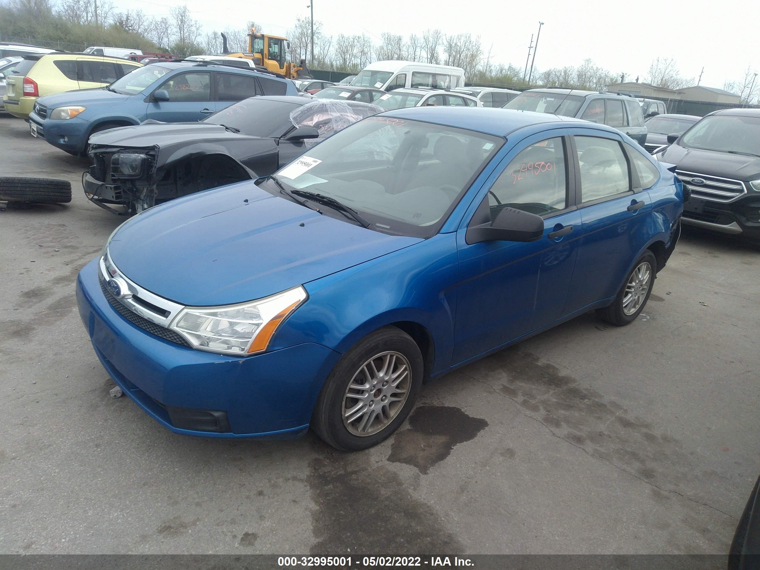 Photo 1 VIN: 1FAHP3FN9BW144140 - FORD FOCUS 