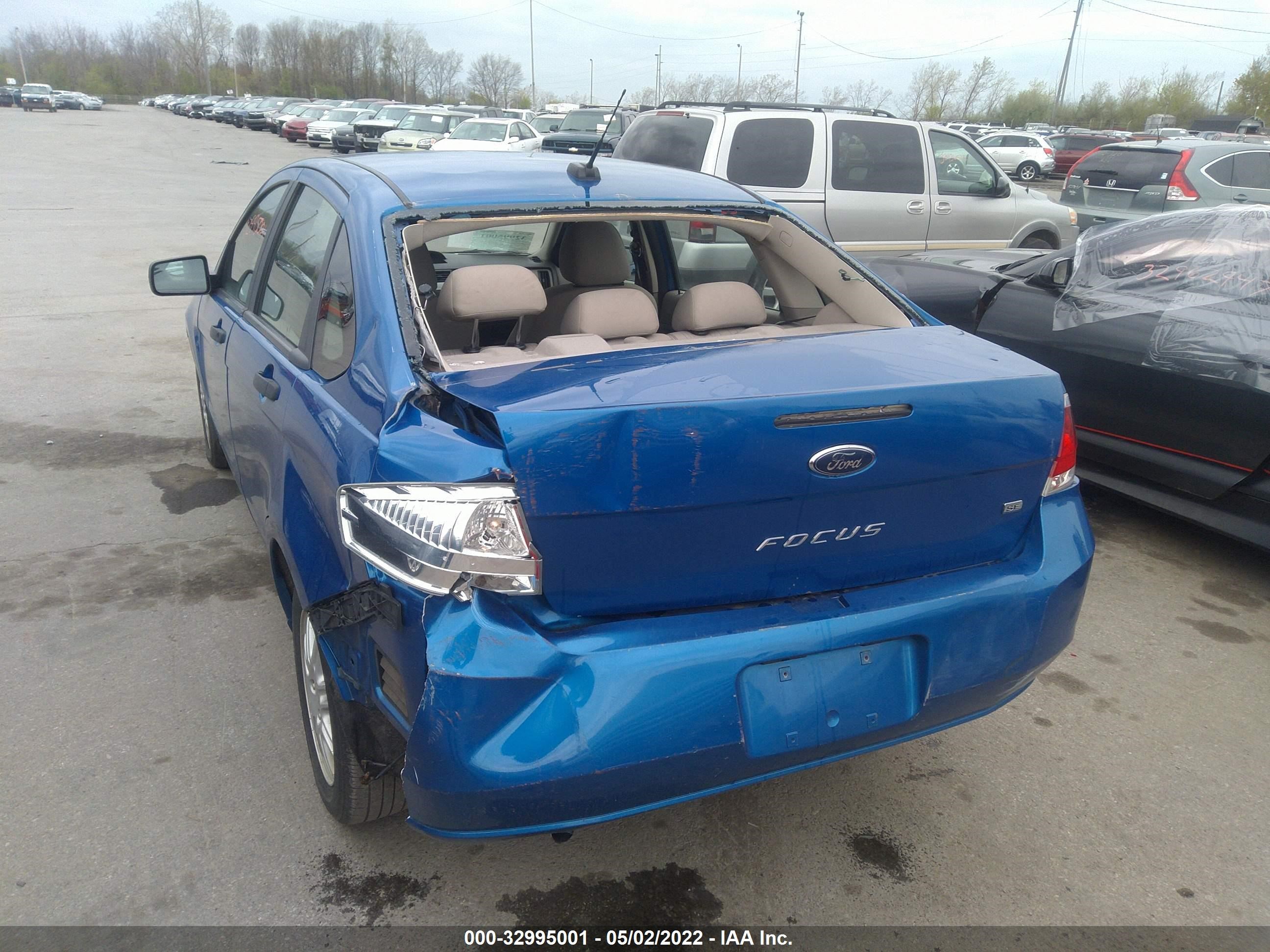 Photo 5 VIN: 1FAHP3FN9BW144140 - FORD FOCUS 