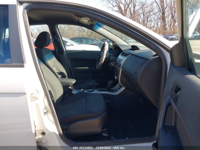 Photo 4 VIN: 1FAHP3FN9BW152478 - FORD FOCUS 