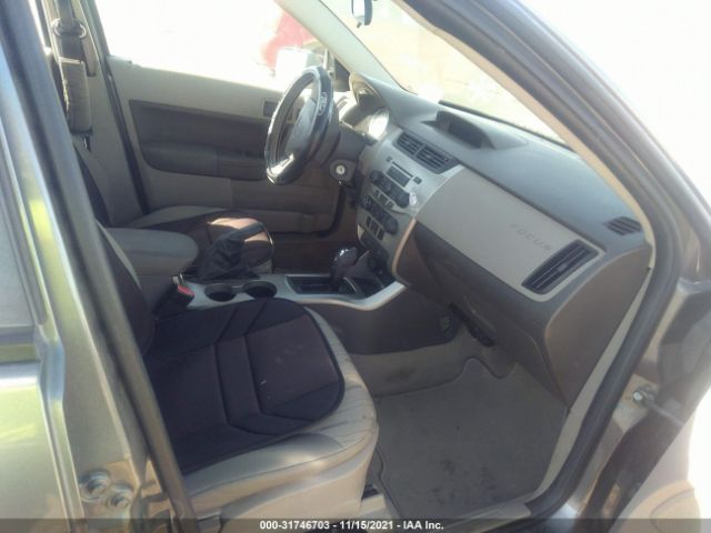 Photo 4 VIN: 1FAHP3FNXAW185889 - FORD FOCUS 