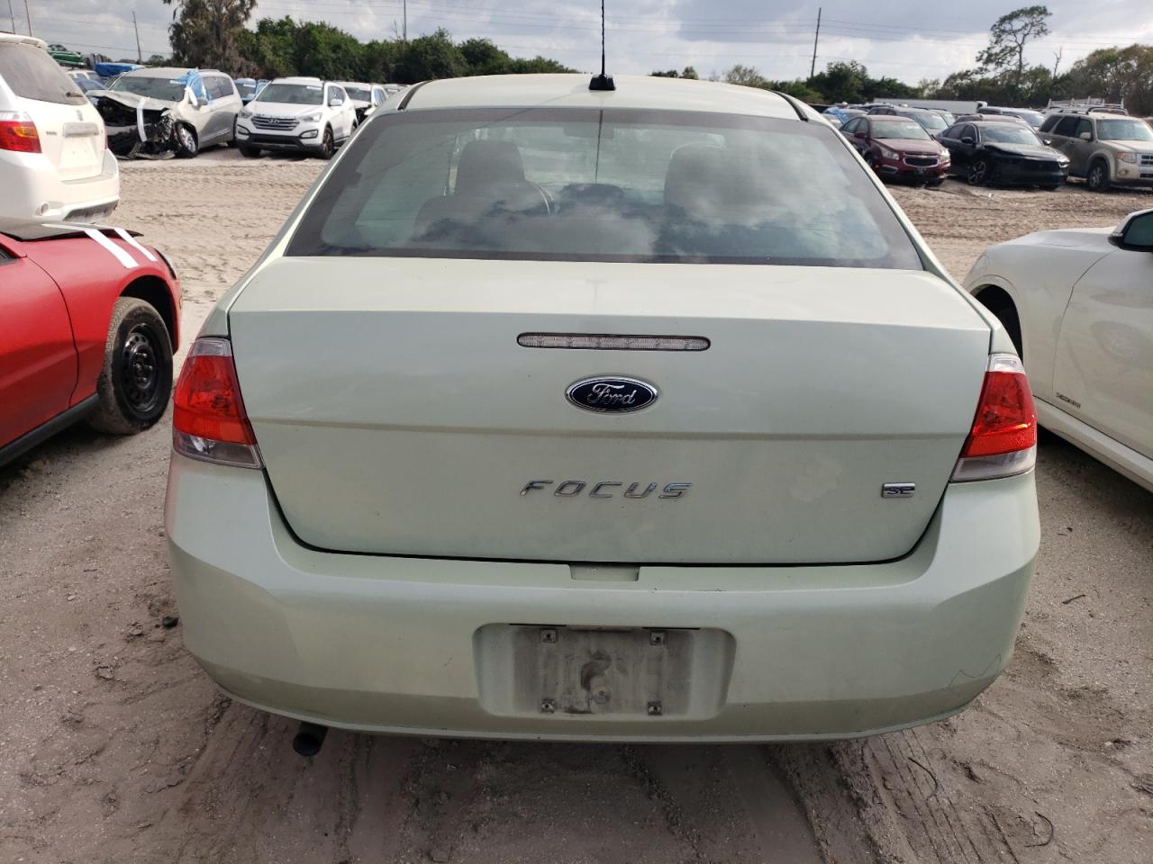 Photo 5 VIN: 1FAHP3FNXAW218650 - FORD FOCUS 