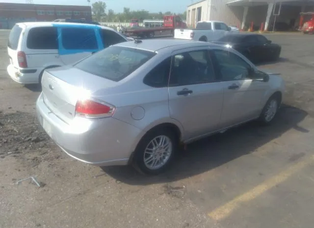 Photo 3 VIN: 1FAHP3FNXAW269677 - FORD FOCUS 