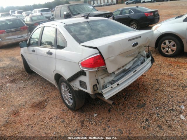 Photo 2 VIN: 1FAHP3FNXAW281439 - FORD FOCUS 