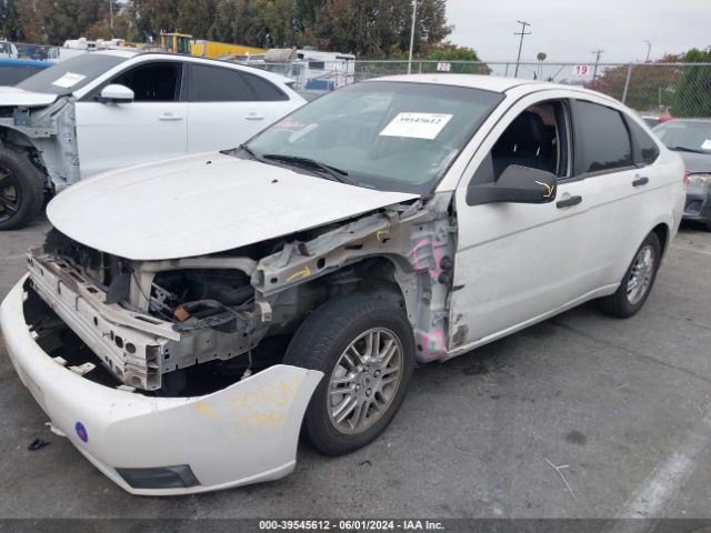 Photo 1 VIN: 1FAHP3FNXBW104181 - FORD FOCUS 