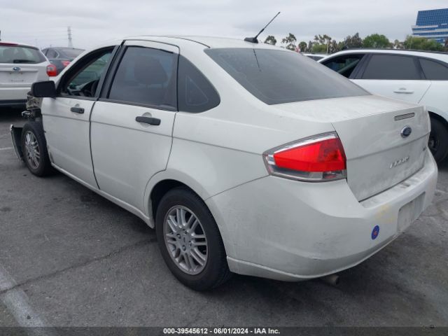 Photo 2 VIN: 1FAHP3FNXBW104181 - FORD FOCUS 