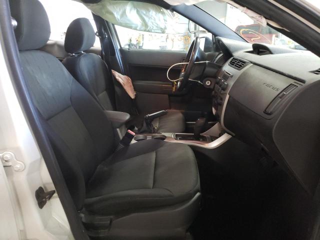 Photo 4 VIN: 1FAHP3FNXBW106898 - FORD FOCUS SE 