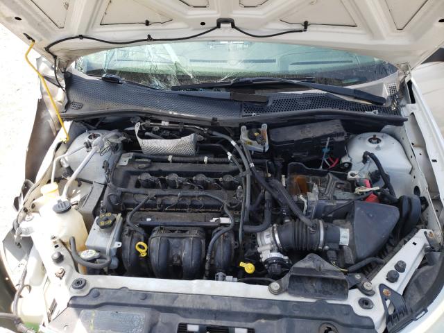 Photo 6 VIN: 1FAHP3FNXBW120784 - FORD FOCUS SE 