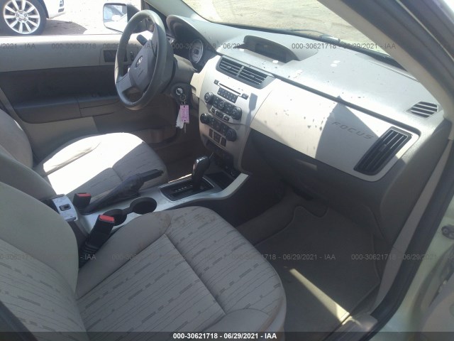 Photo 4 VIN: 1FAHP3FNXBW143613 - FORD FOCUS 