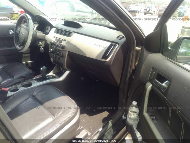 Photo 4 VIN: 1FAHP3GN0BW133171 - FORD FOCUS 