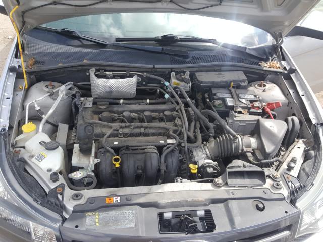 Photo 6 VIN: 1FAHP3GN0BW146633 - FORD FOCUS SES 