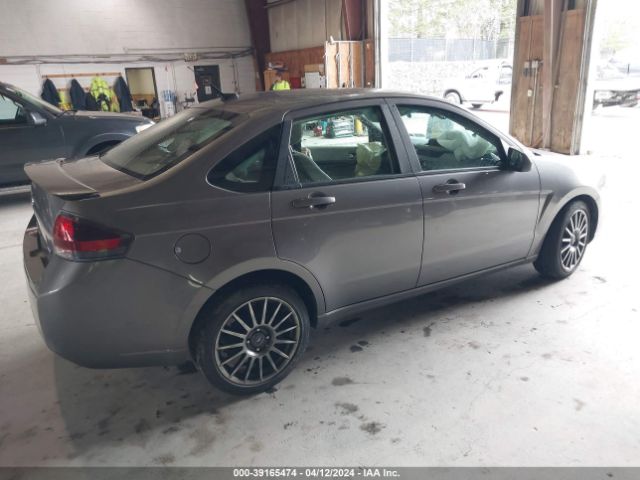 Photo 3 VIN: 1FAHP3GN1AW121769 - FORD FOCUS 