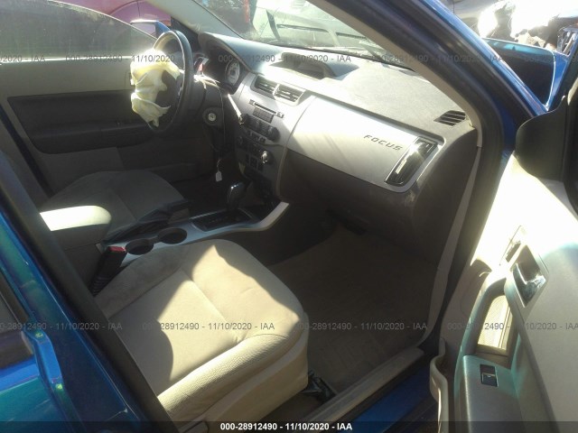 Photo 4 VIN: 1FAHP3GN1AW226909 - FORD FOCUS 