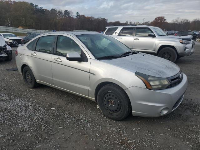 Photo 3 VIN: 1FAHP3GN1BW130845 - FORD FOCUS SES 